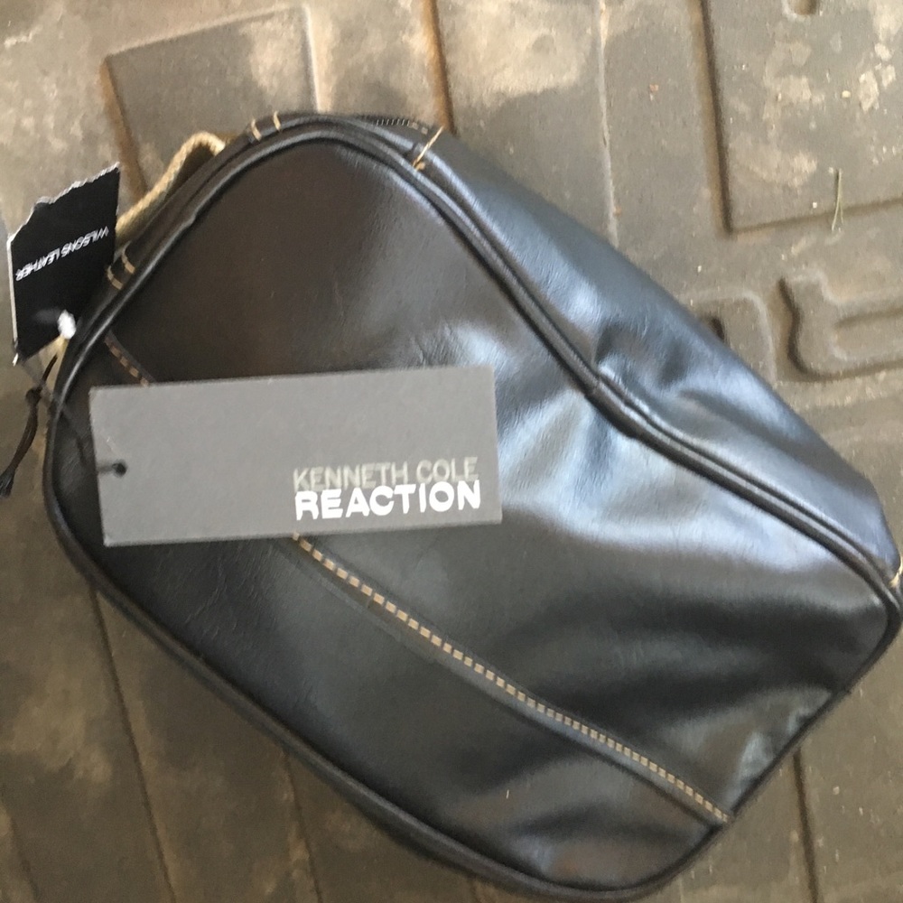 Kenneth Cole get away bag